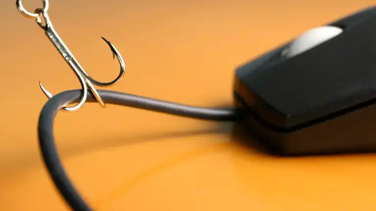 Yapay Zeka Destekli Kimlik Avı E-postaları Tehlikesi Artıyor!