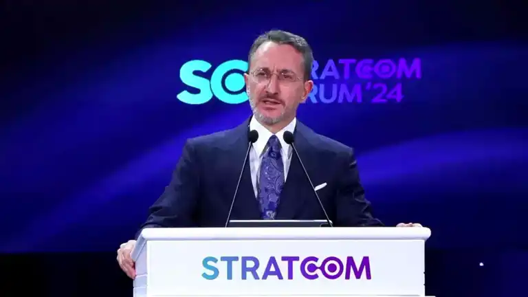 Stratcom Zirvesi: Yapay Zeka ve İletişimin Geleceği Stratcom Zirvesi: Yapay Zeka ve İletişimin Geleceği
